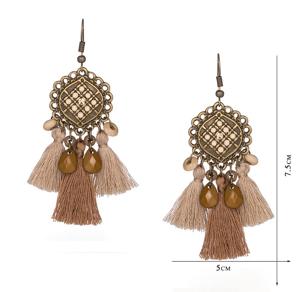 aretes boho chic de borla